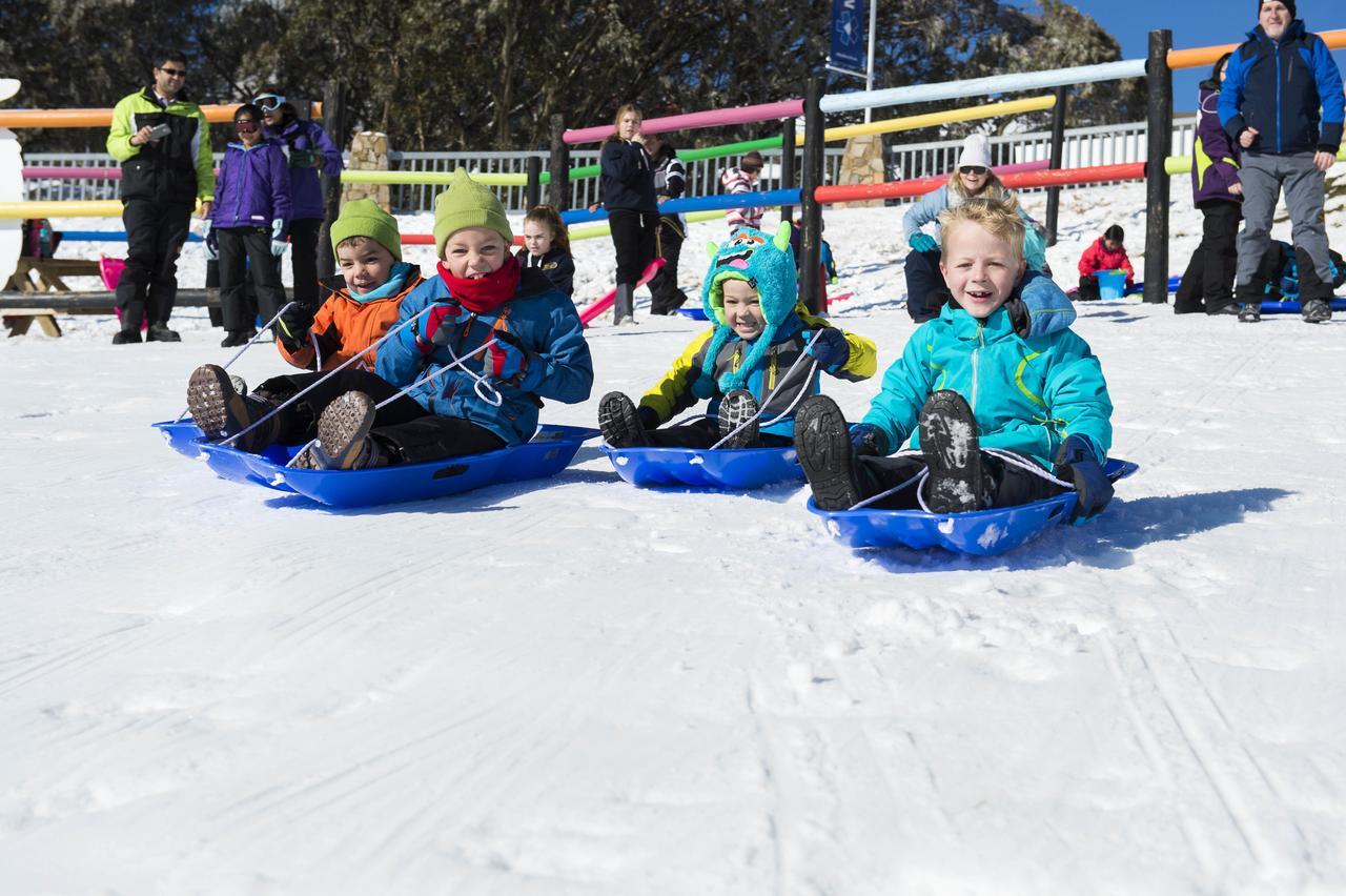 Ski Club Of Victoria - Ivor Whittaker Lodge Mount Buller Bagian luar foto