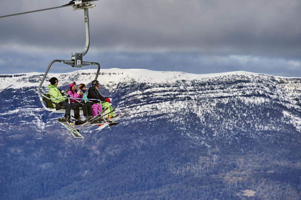 Ski Club Of Victoria - Ivor Whittaker Lodge Mount Buller Bagian luar foto